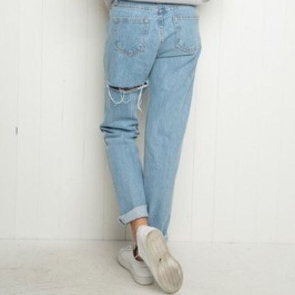 Brandy Melville Denim - Brandy Melville Butt Rip Jeans
